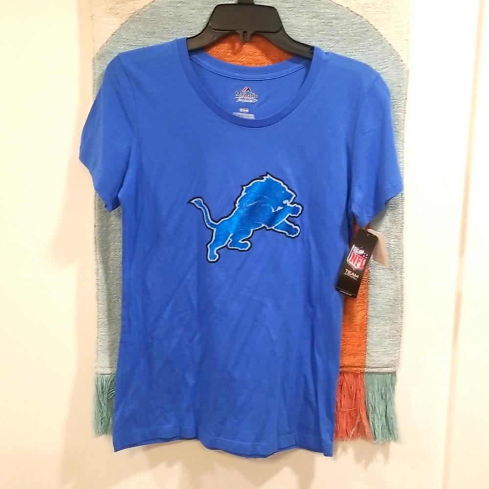 NWT Women's Lions Tee Size Medium